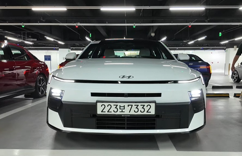 Đầu xe Hyundai Elantra 2027