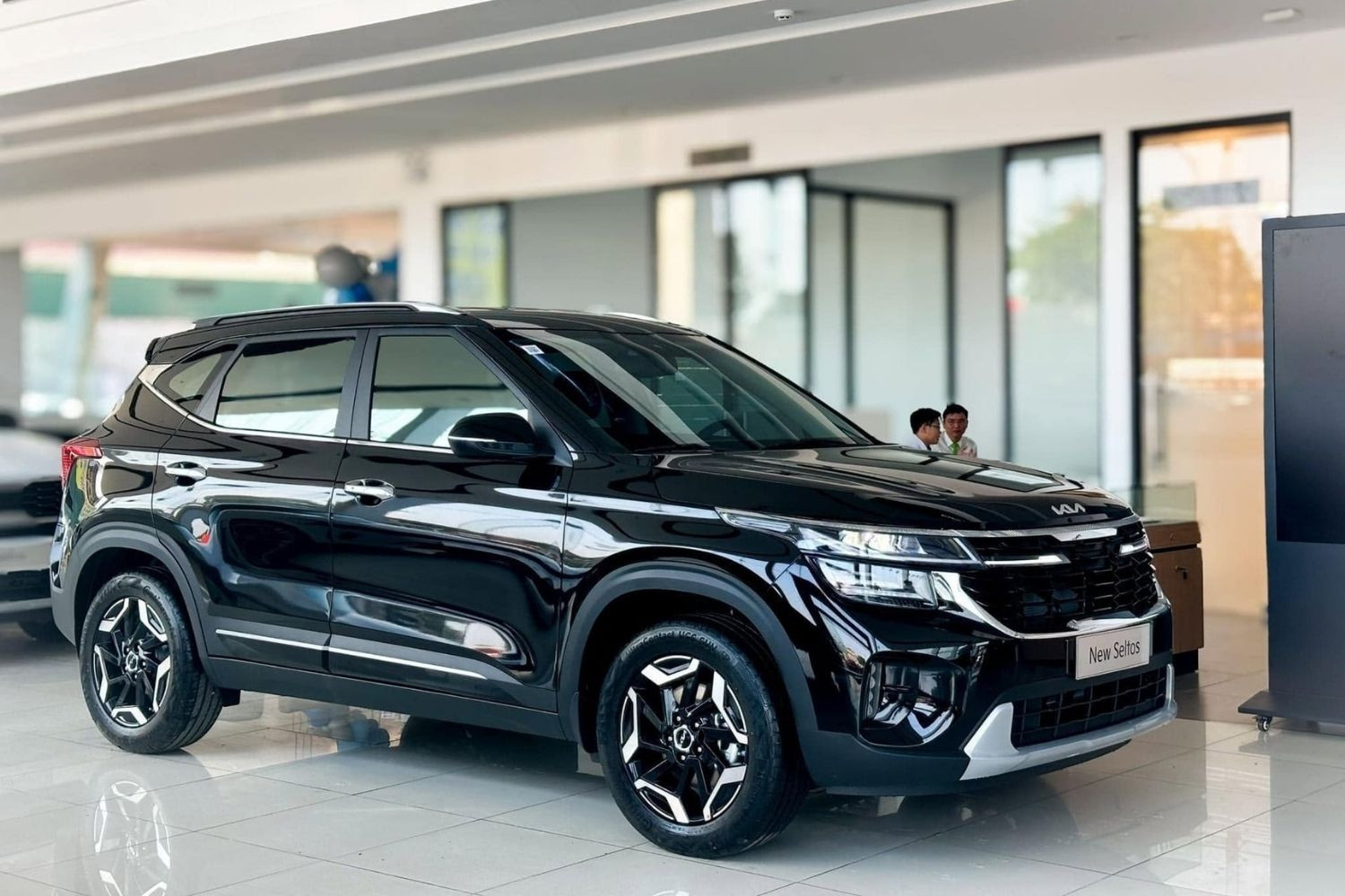 Kia Seltos chạm đáy