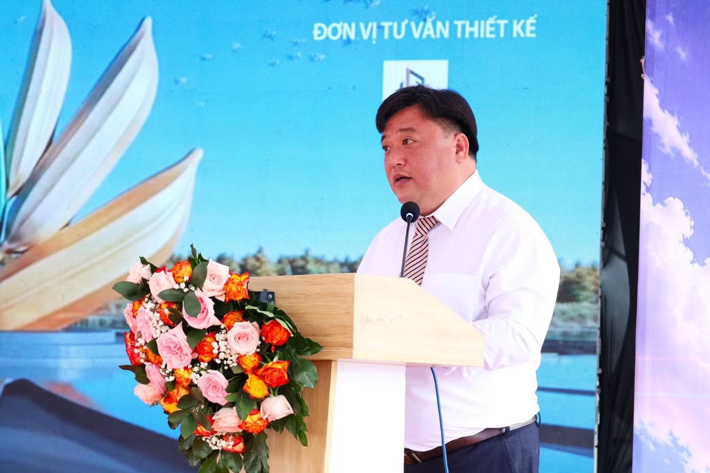 Khởi công công viên biểu tượng ba hạt lúa - Ảnh 1.