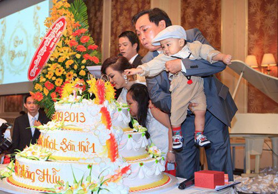 nguoiduatin.mediacdn.vn-thumb_w-930-media-bui-thi-lan-anh-2020-05-12-_dai-gia-dung-lo-voi-1.jpg