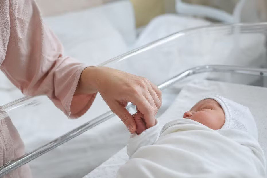 Nghị sĩ Nga đề nghị dùng AI để ‘nhử mồi’ tội phạm ấu dâm, xử lý cả người mua dâm, coi phá thai là án tử hình - Ảnh 2.
