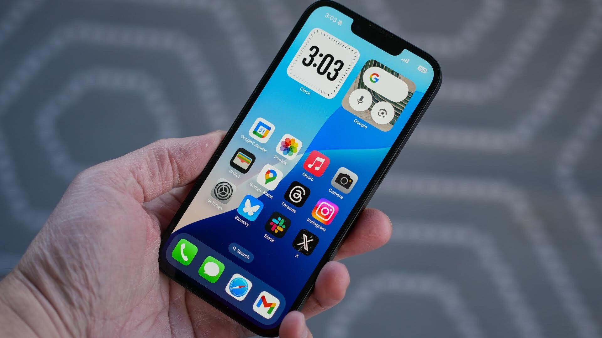 iphone16e-phu-hop-hoc-sinh-sinh-vien-1.jpg