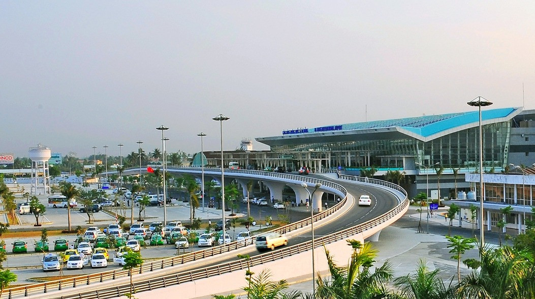 ham-ngam-xuyen-san-bay3.jpg