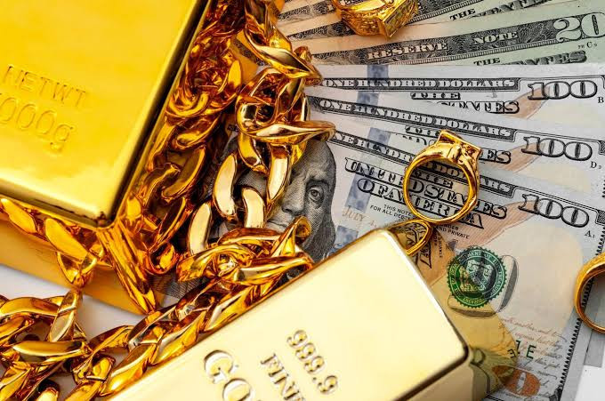 Giá vàng xuống mức thấp nhất 2 tuần, chuyên gia nhận định xu hướng đi ngang hoặc giảm tiếp