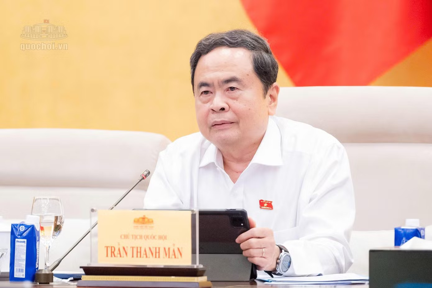 Xem xét sửa bảng lương, phụ cấp chức vụ của cán bộ lãnh đạo Nhà nước - Ảnh 1.