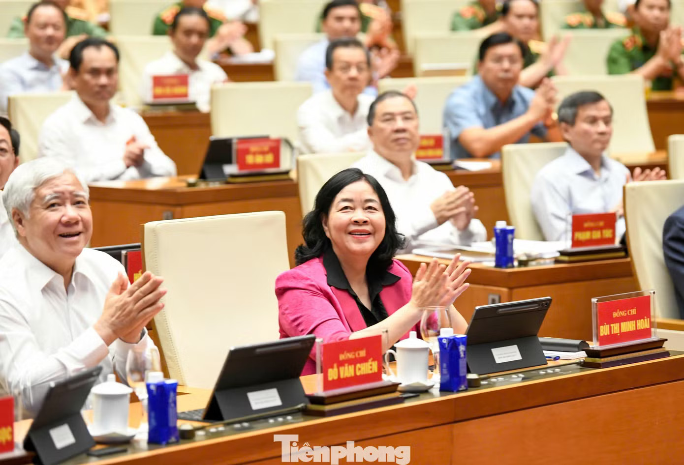 Thực hành theo Bác phải gắn chặt với khuyến khích và bảo vệ cán bộ dám nghĩ, dám làm - Ảnh 2.
