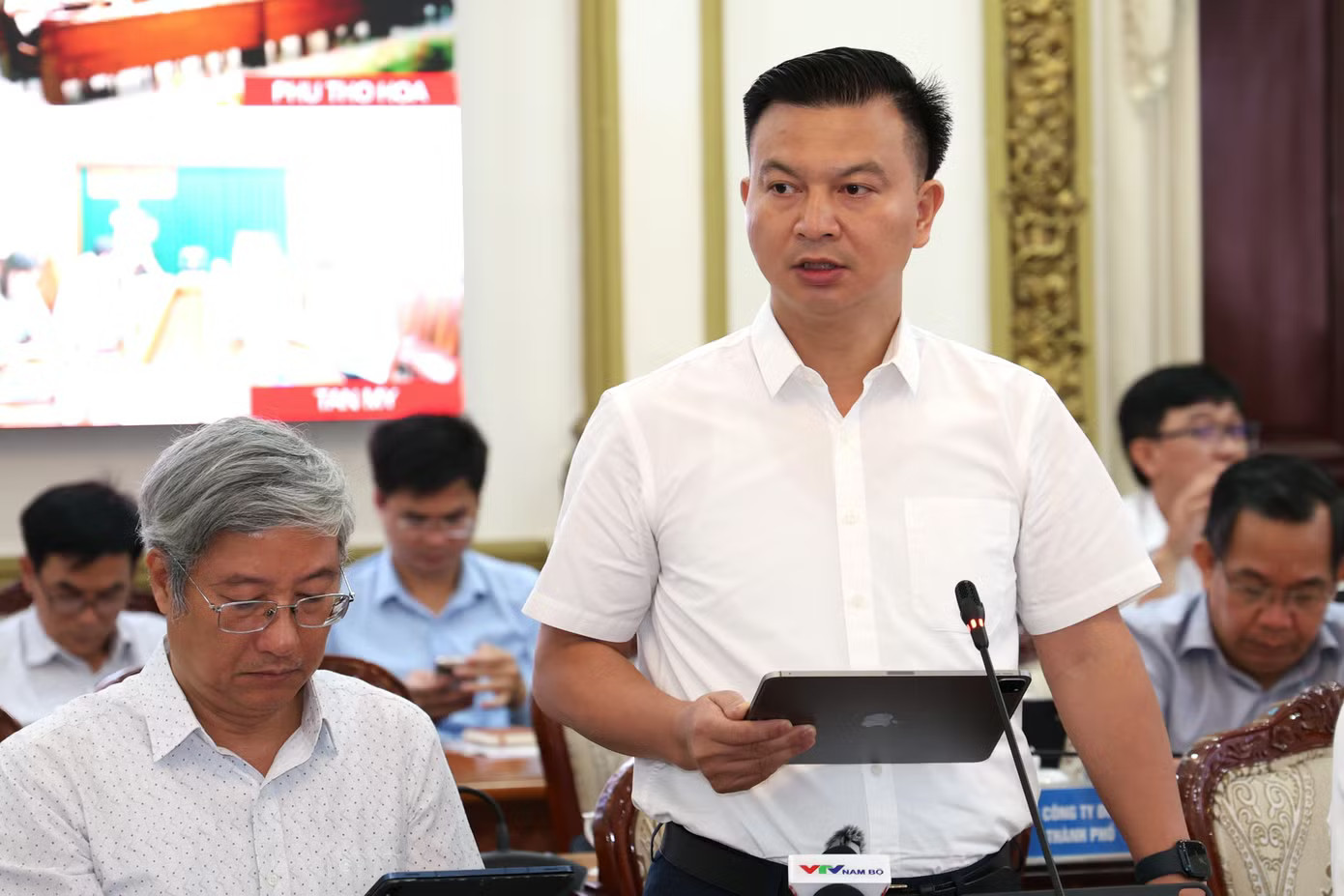 Chủ tịch TPHCM giao KPI cho cán bộ trong quý III, 'không đạt thì không hoàn thành tốt nhiệm vụ' - Ảnh 3.