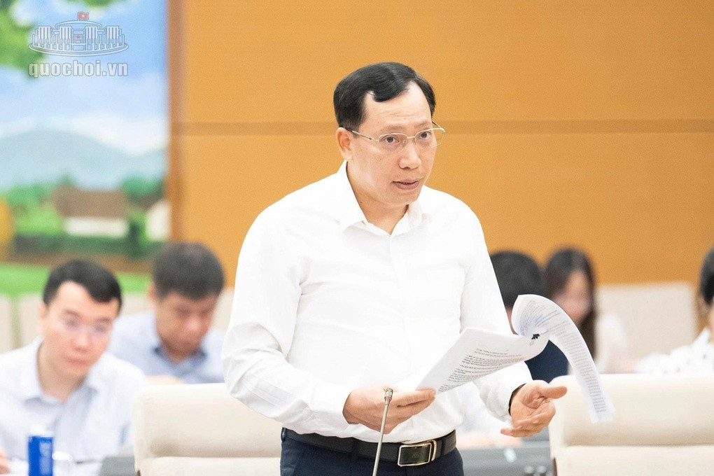quoc hoi-1