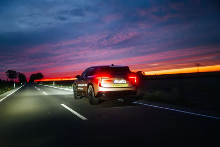 Skoda Peaq 90 EV chạy 936 km mà không cần sạc