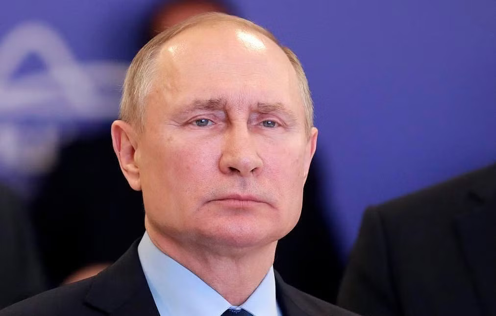 Tổng thống Nga Putin ra lệnh tạm dừng không kích thủ đô Ukraine để đàm phán - Ảnh 1.