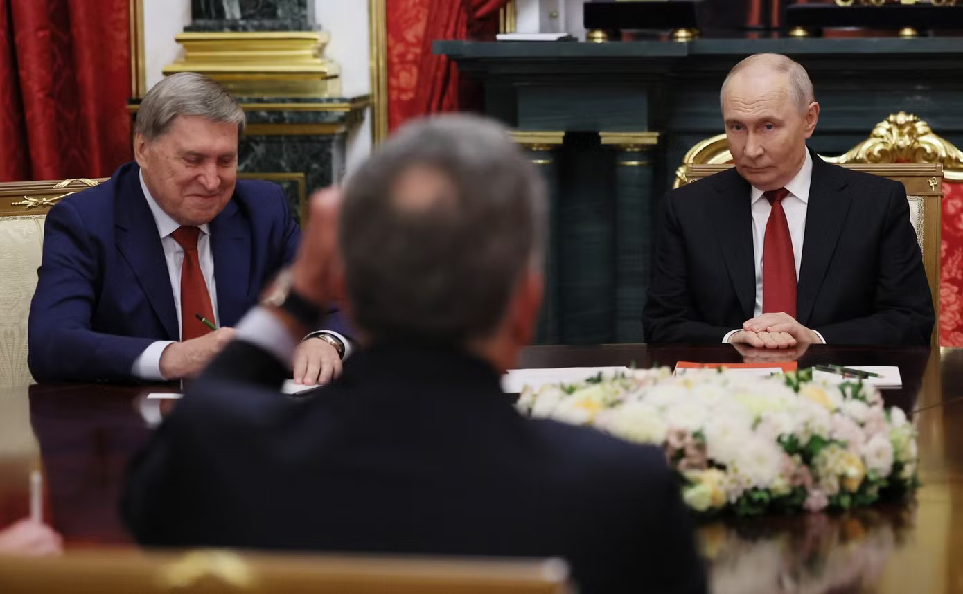 Tổng thống Nga Putin họp ba giờ đồng hồ với đặc phái viên Mỹ về xung đột Ukraine - Ảnh 6.