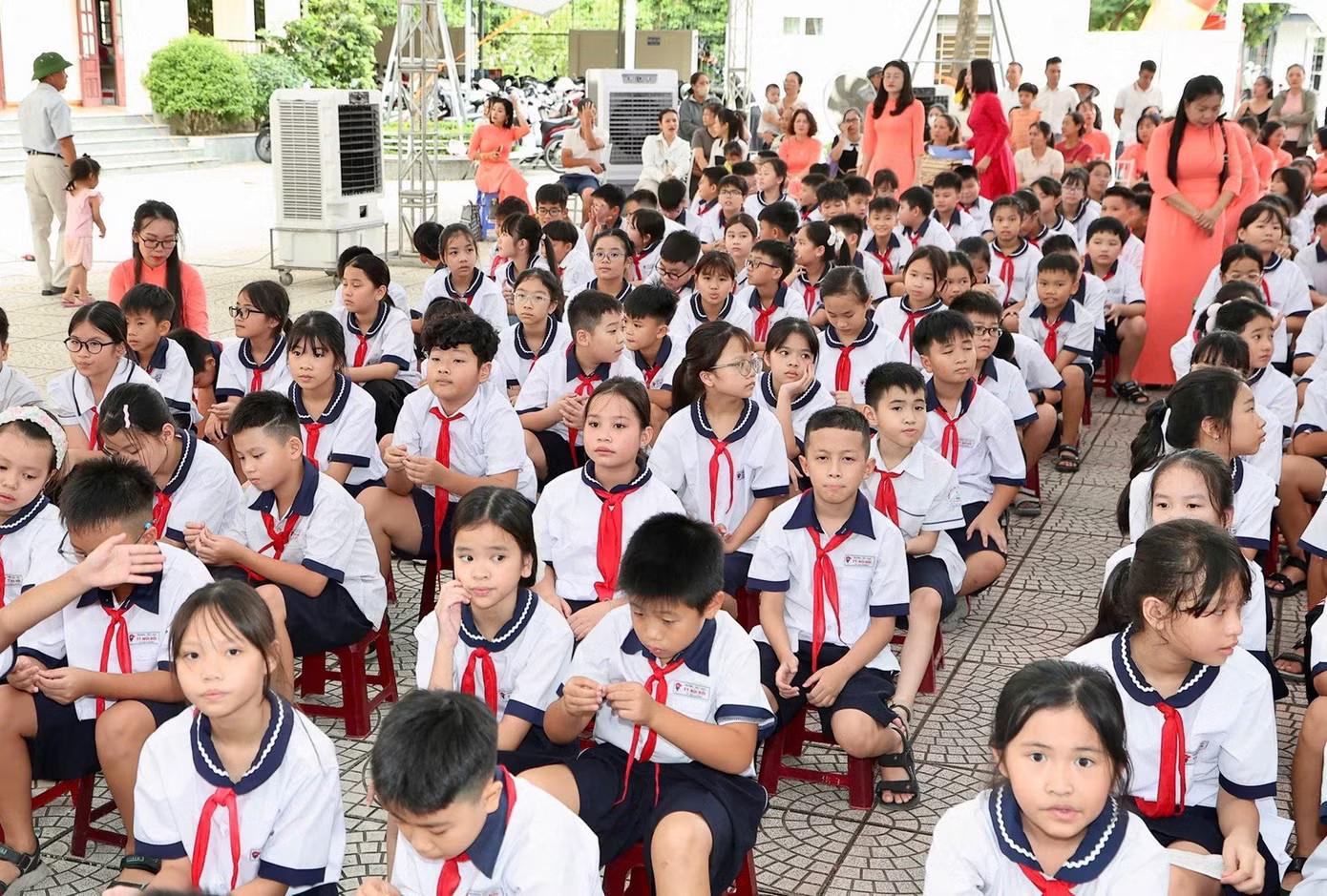Hải Phòng ra mắt mô hình trường học xã hội chủ nghĩa - Ảnh 2.