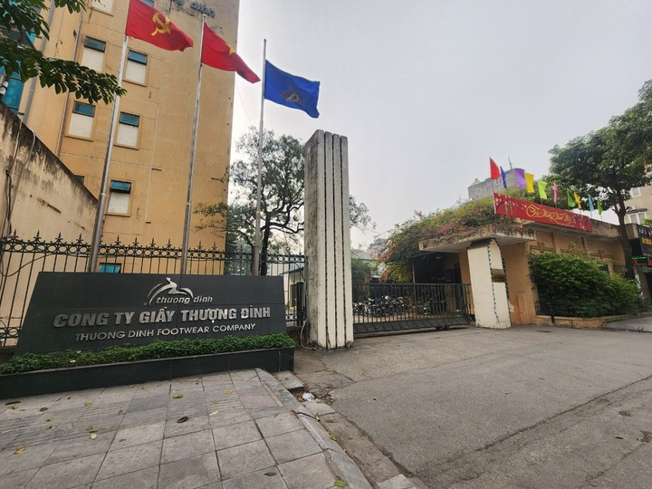 giay-thuong-dinh-di-doi.jpg