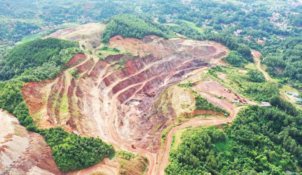 Mỏ sắt gần 8,2 triệu tấn của Việt Nam chậm tiến độ 15 năm đón tin vui