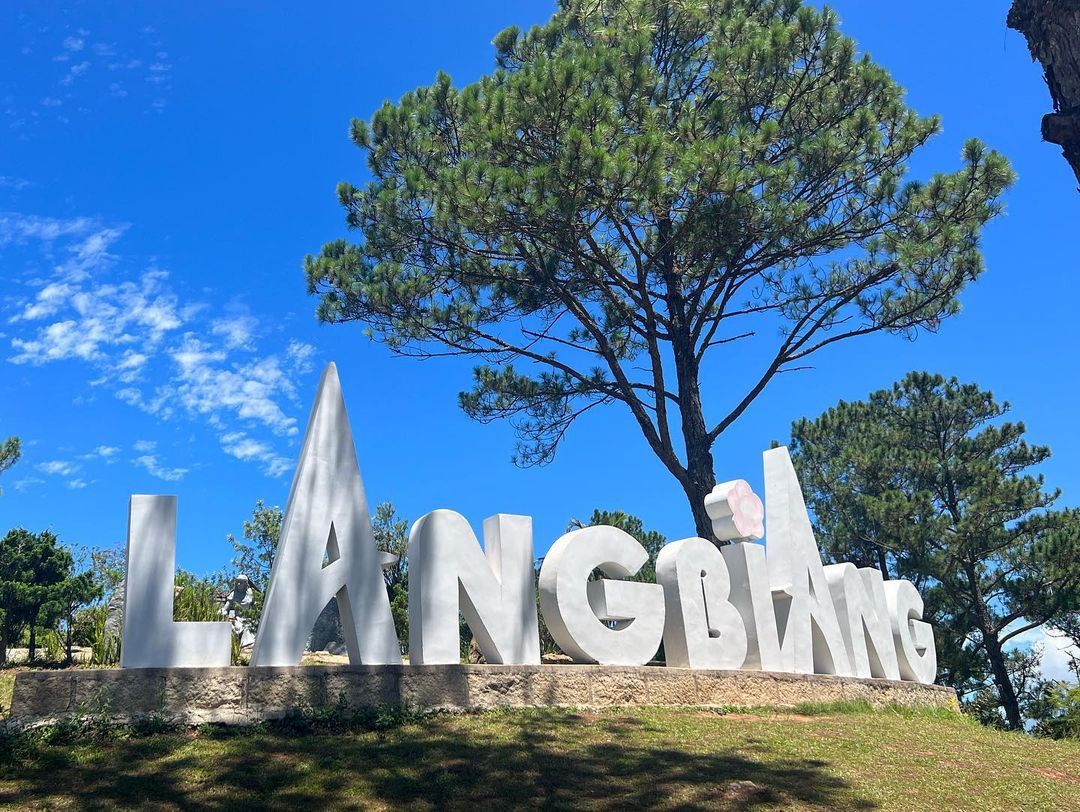 Đỉnh Langbiang 
