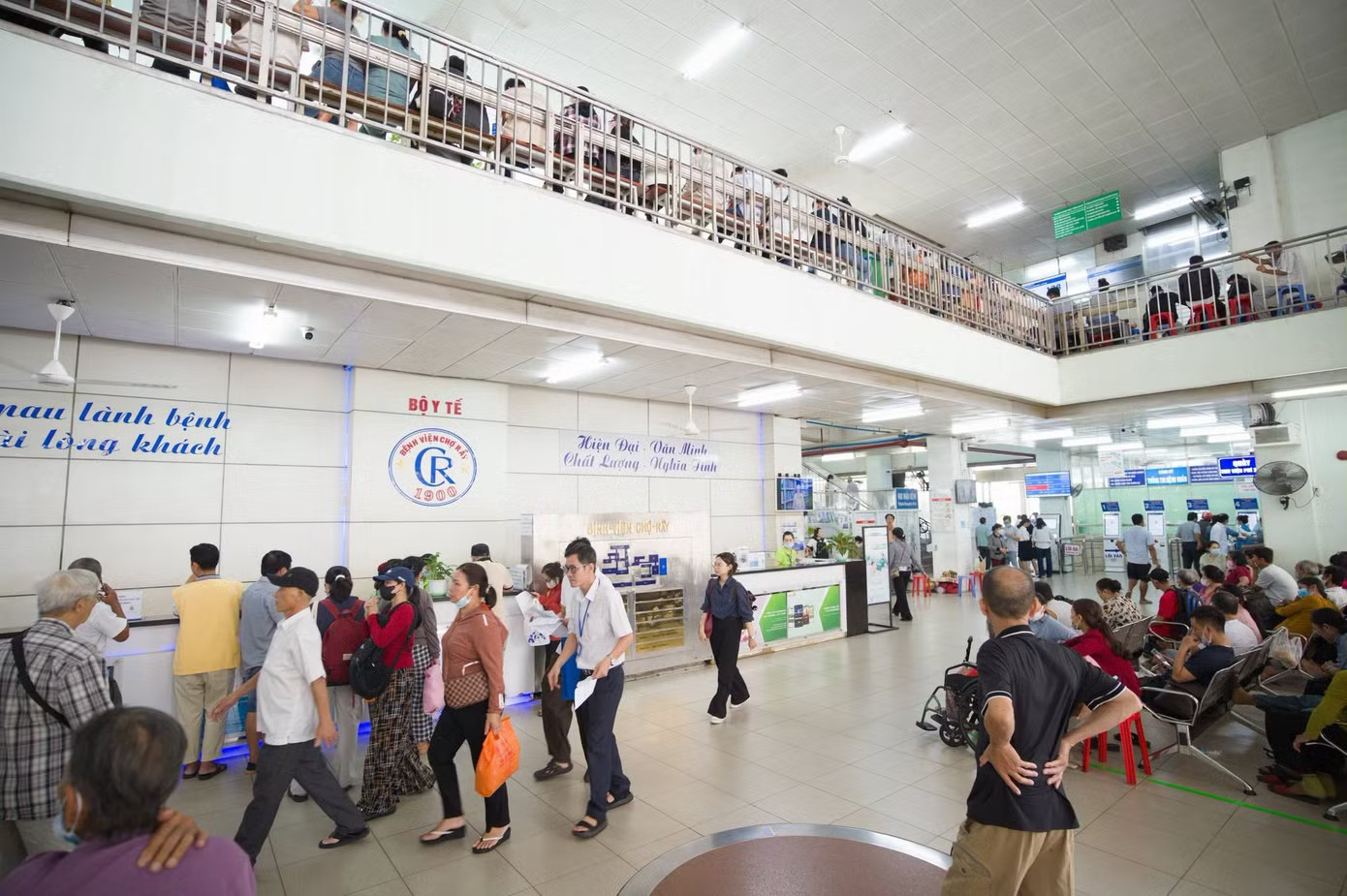 Bệnh viện Chợ Rẫy xin lỗi người bệnh - Ảnh 4.