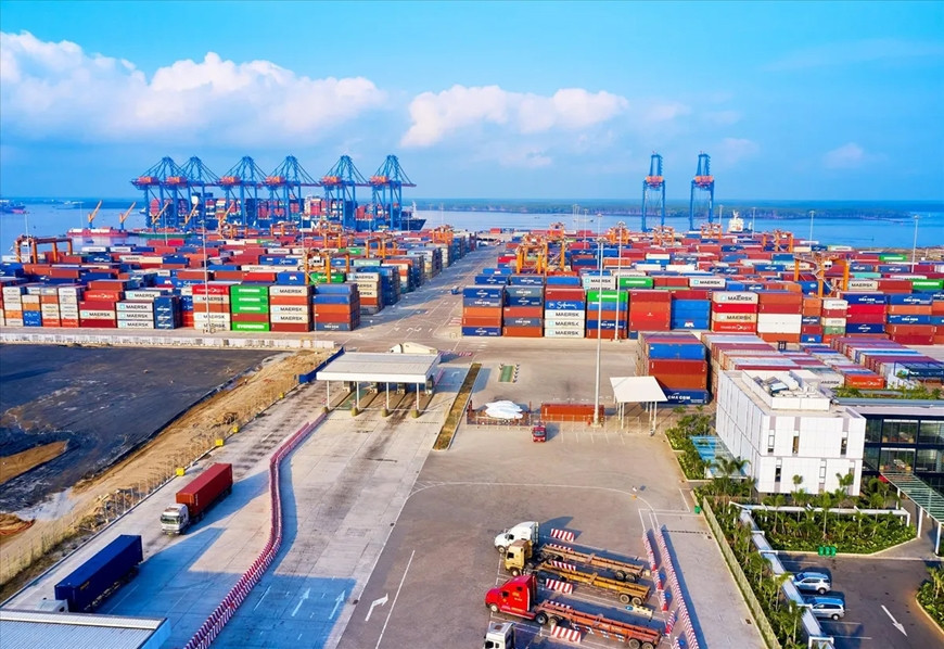 Việt Nam nhập siêu hơn 20 tỷ USD, xuất nhập khẩu hàng hóa 8 tháng lập kỷ lục