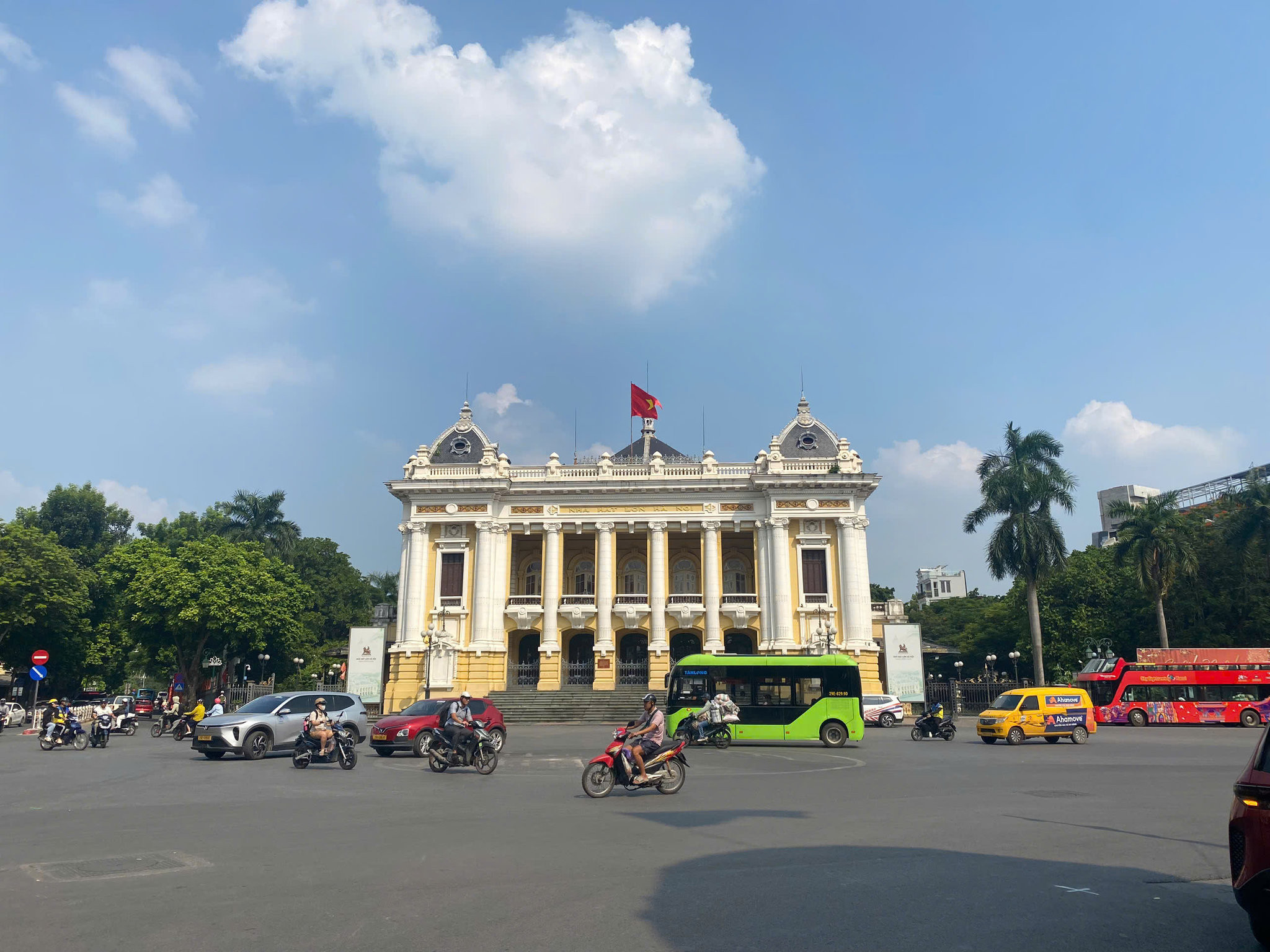 Cận cảnh khu vực hồ Gươm trước phương án chỉnh trang, tái thiết quy mô lớn