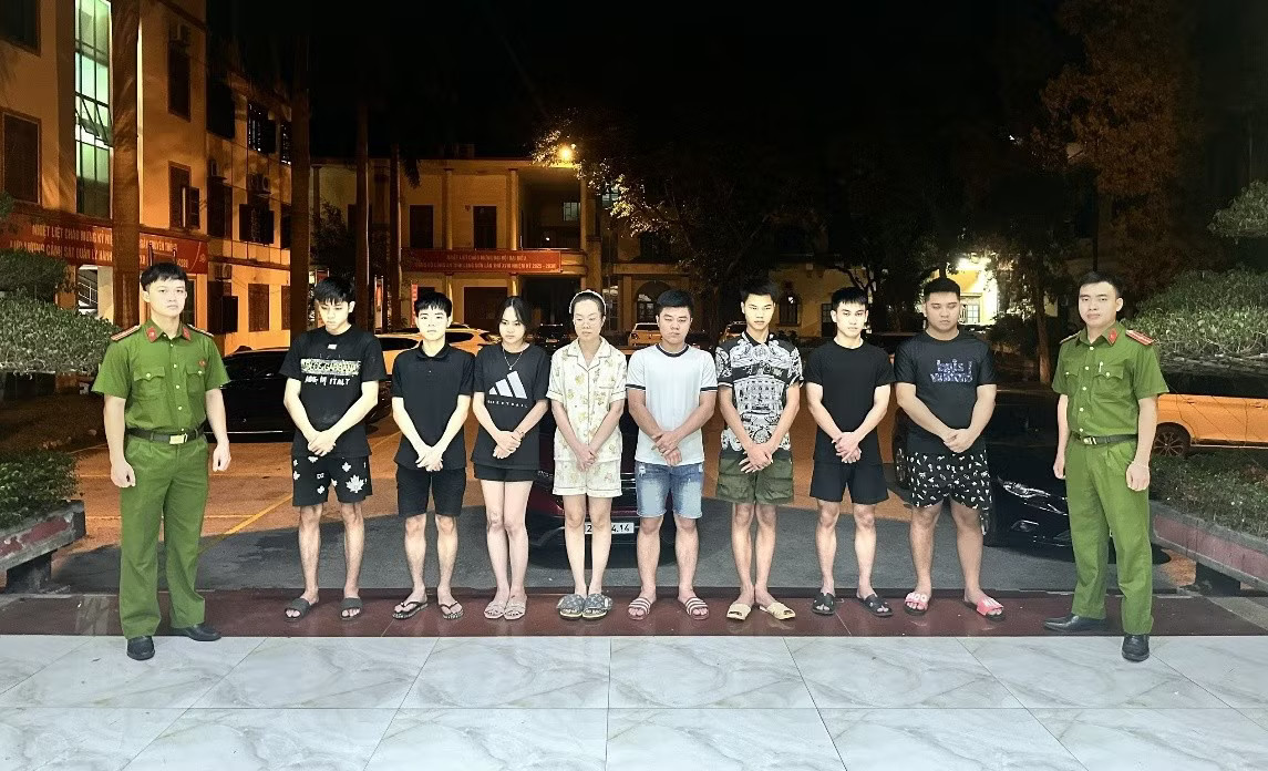 'Học nghề' lừa đảo từ Campuchia về lập đường dây giả danh shipper - Ảnh 1.