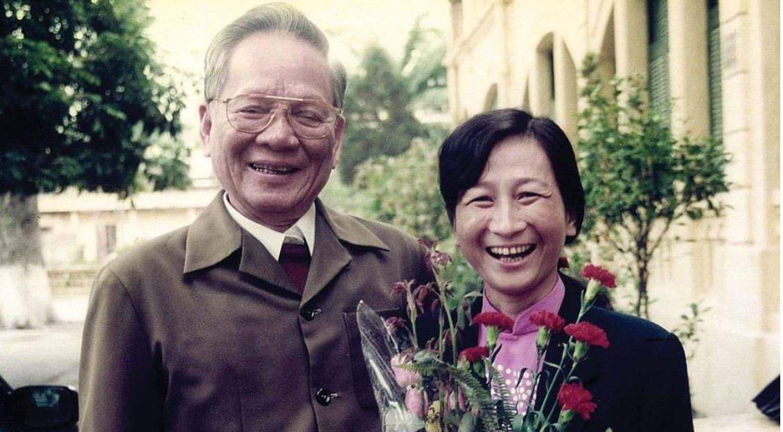 tiensilexuanhong1.jpg
