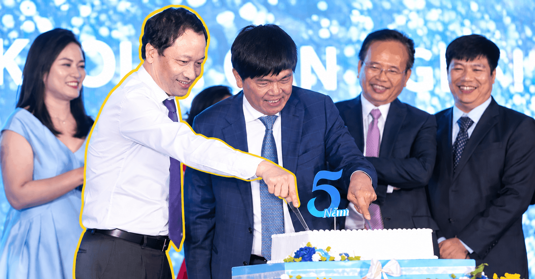Chị gái của Phó Chủ tịch đang nắm hơn 105 triệu cổ phiếu Hòa Phát (HPG) đăng ký bán ra