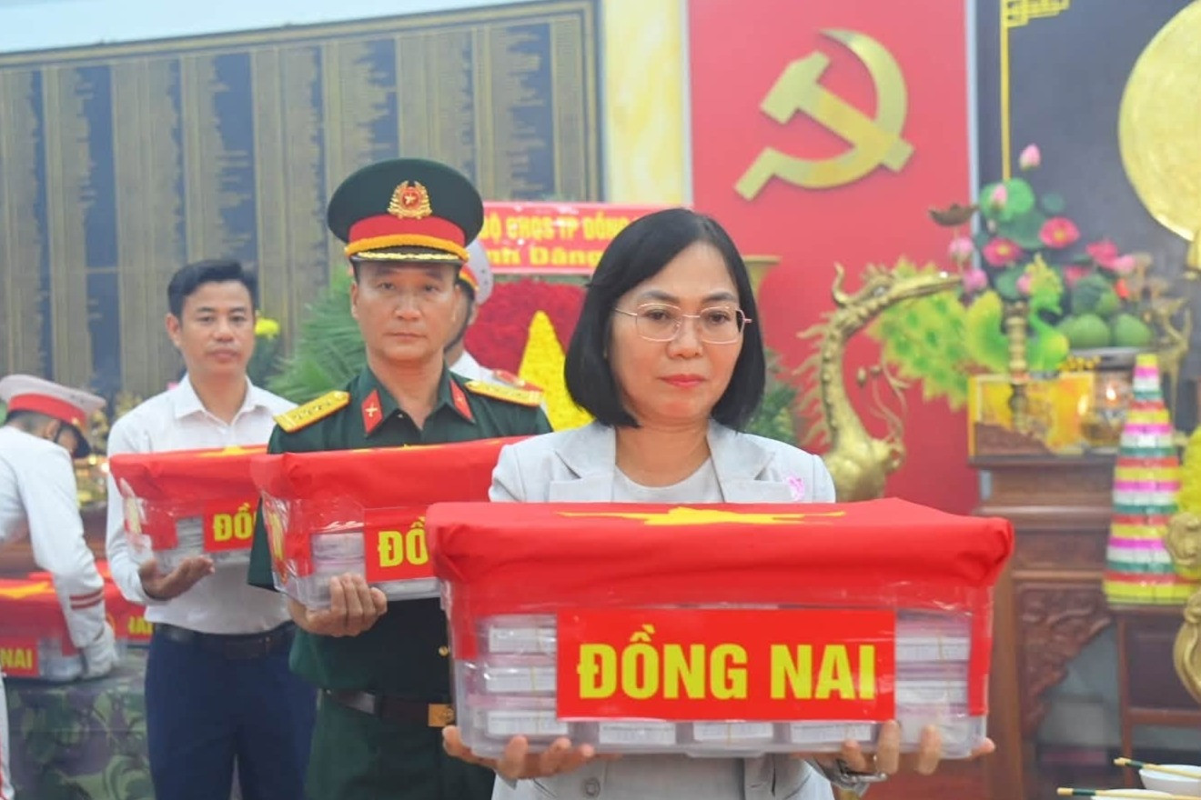 hai-cot-liet-si3-2939.jpg