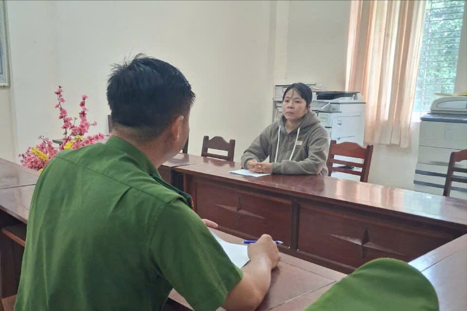 Bắt giữ Nguyễn Thị Ngọc khi vừa nhập cảnh tại sân bay