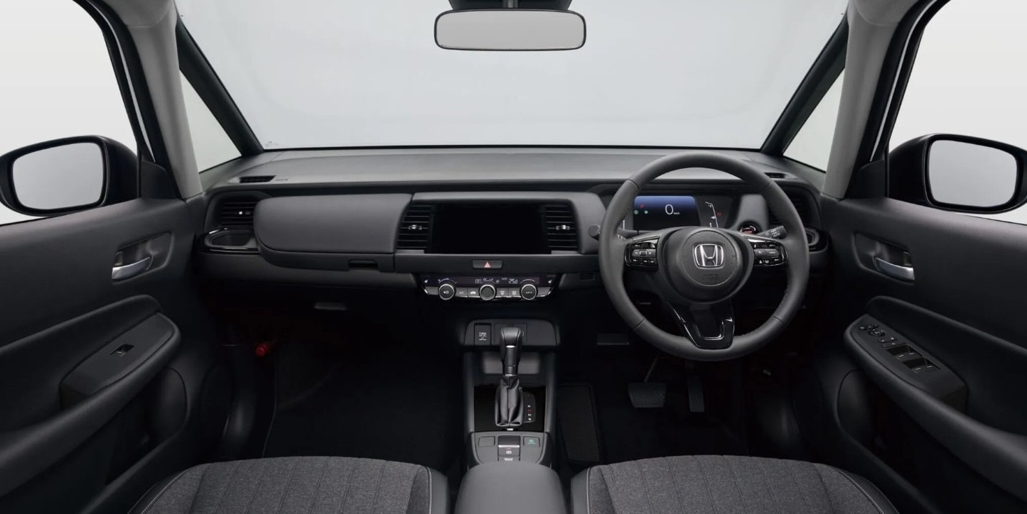 Bên trong khoang lái Honda Fit