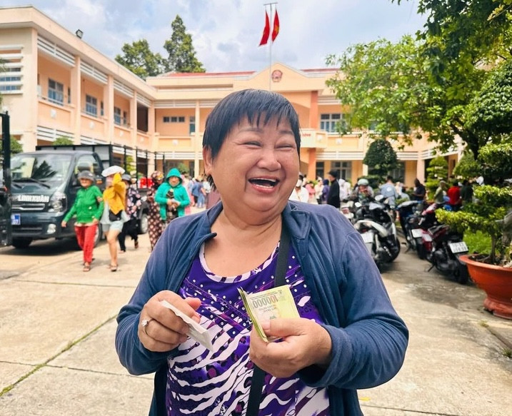 nhan-tien01.jpg