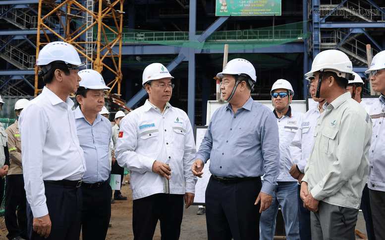 Phó Thủ tướng kiểm tra loạt dự án điện hàng tỷ USD: Long Phú 1, Sông Hậu 2 và các nhà máy thuộc chuỗi Lô B - Ô Môn được điểm danh