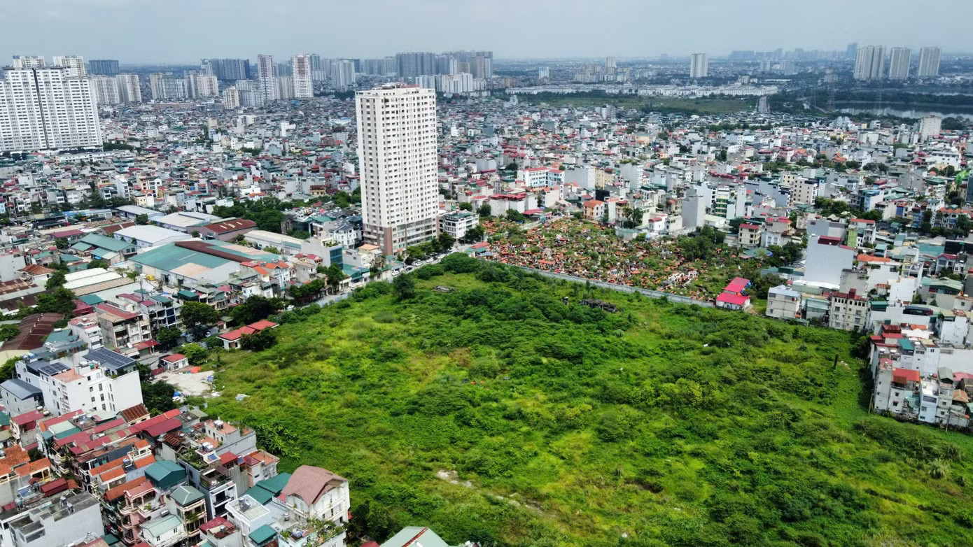 Đề xuất 2 phương án về phân cấp thẩm quyền quản lý đất đai - Ảnh 1.