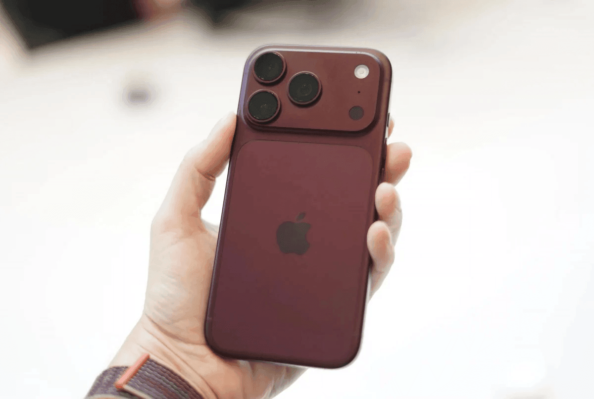 iphone-18-pro-iphone-18-pro-max-mo-dat-truoc-tai-viet-nam-dai-ly-dong-loat-ghi-nhan-suc-mua-tang-manh6aa5f8c2dd7c3-1789311042063-1789311042712451289504.png