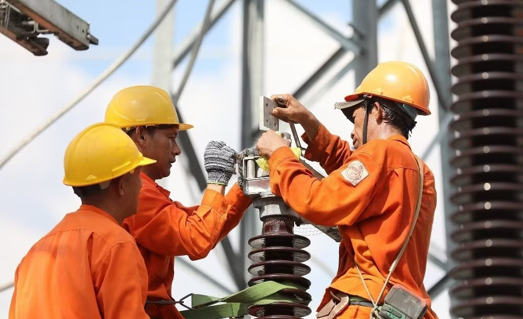 Miền Bắc được dự báo thiếu 5.680 MW công suất năm 2027 và 9.678 MW năm 2028. Bộ Công Thương cảnh báo nguy cơ thiếu điện từ năm 2027 - Ảnh 1.