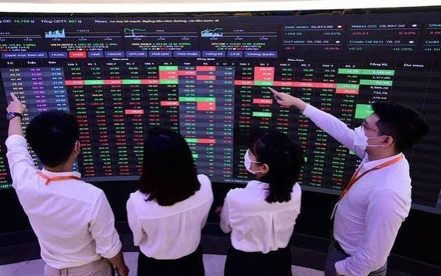 Chứng khoán tăng giảm trái chiều, khối ngoại gom hơn 1.500 tỷ đồng sau 2 phiên: Đâu là tâm điểm trước ngày nâng hạng?