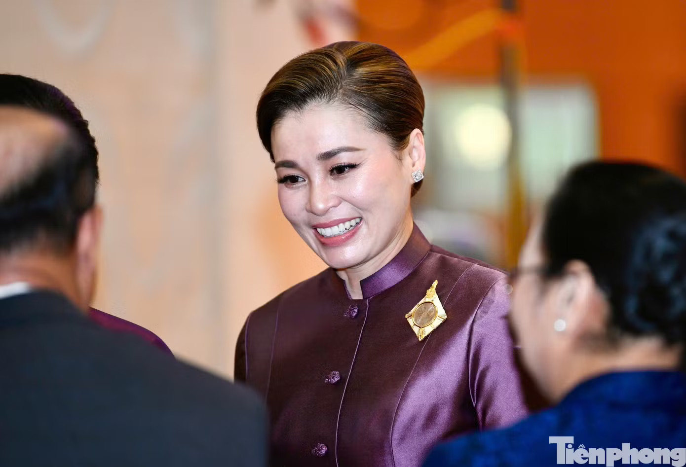 Hoàng hậu Suthida trong lễ đón tại Hà Nội ngày 15/9. (Ảnh: Như Ý) Sự nghiệp đặc biệt của Hoàng hậu Suthida - Ảnh 4.