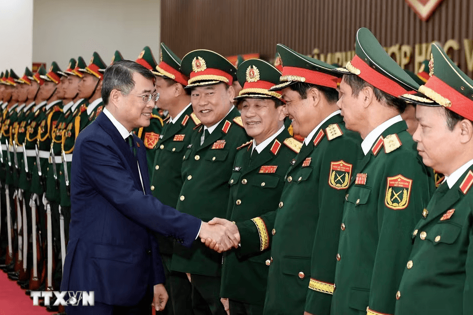 Thủ tướng Lê Minh Hưng: Chuẩn bị đội ngũ cán bộ đủ năng lực cho hiện tại và tương lai