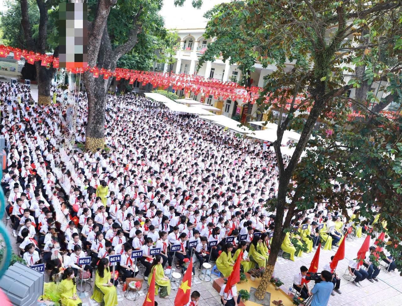 sieutruong3.jpg