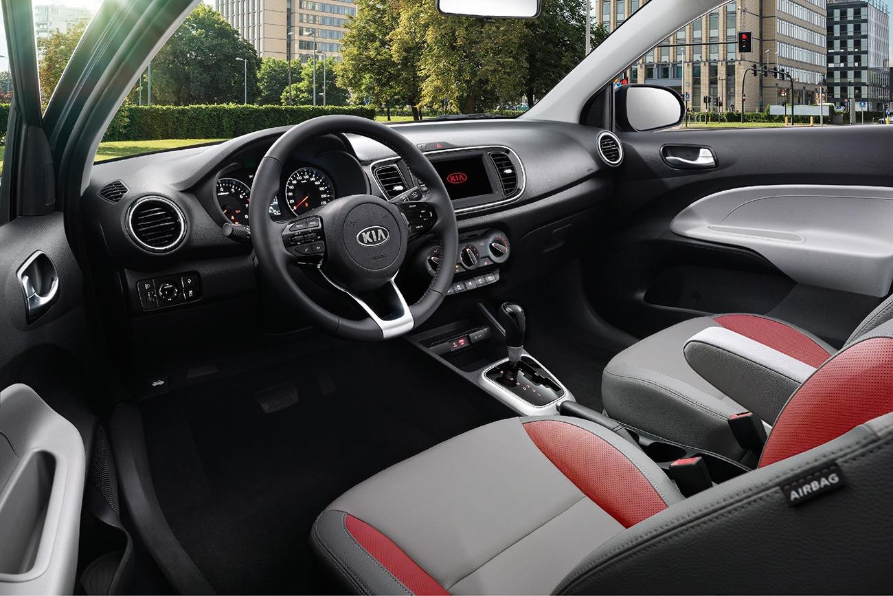 kia-soluto-at-luxury-1_1789544348.jpg
