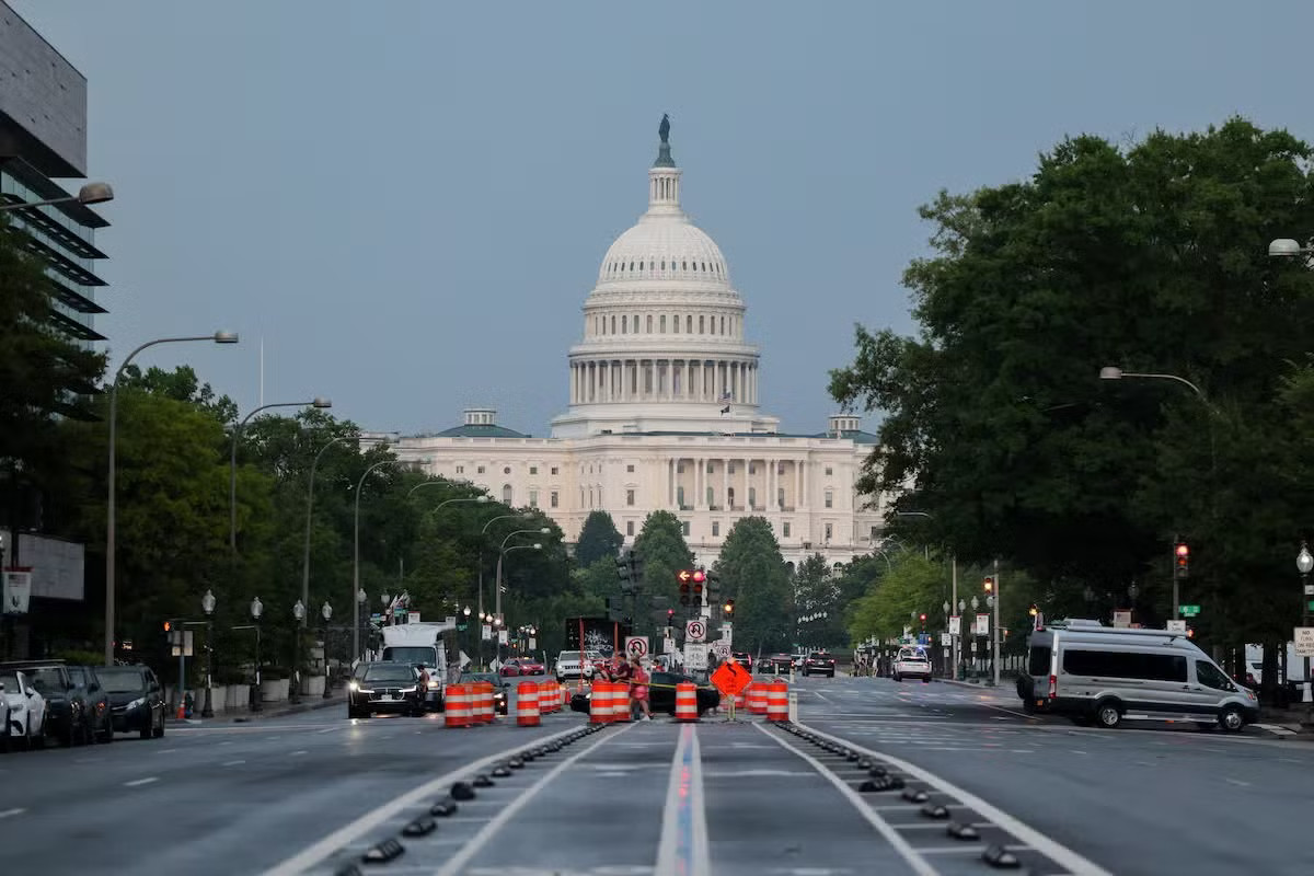 Điện Capitol ở Washington. (Ảnh: Reuters) Hạ viện Mỹ thông qua dự luật 'siết' lệnh trừng phạt Nga - Ảnh 1.