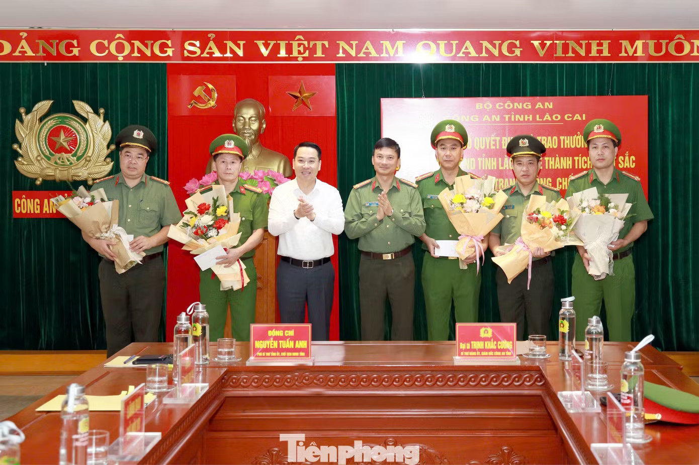Triệt phá ổ nhóm lừa đảo xuyên quốc gia, chiếm đoạt 1.500 tỷ đồng - Ảnh 5.