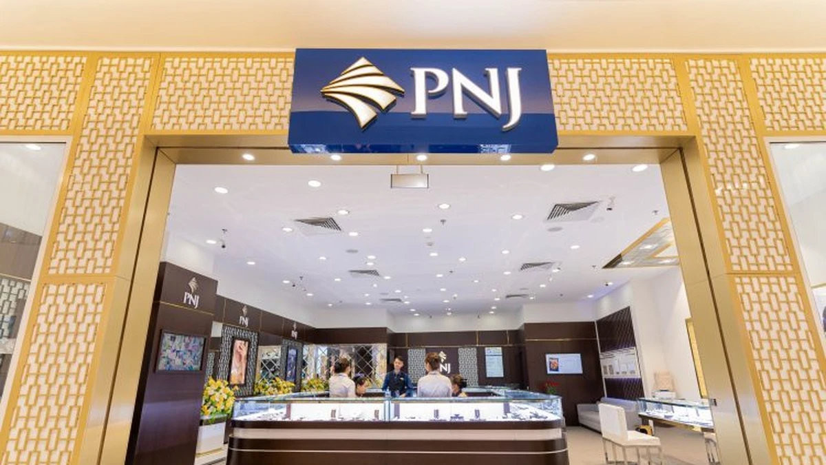 Khối ngoại bất ngờ mua ròng kỷ lục hơn 307 tỷ đồng tại PNJ
