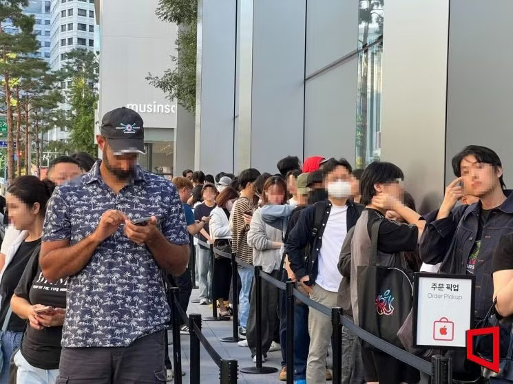 'Fan Táo' quốc tế xếp hàng chờ mua iPhone 18, Singapore có người mua 33 chiếc - Ảnh 6.
