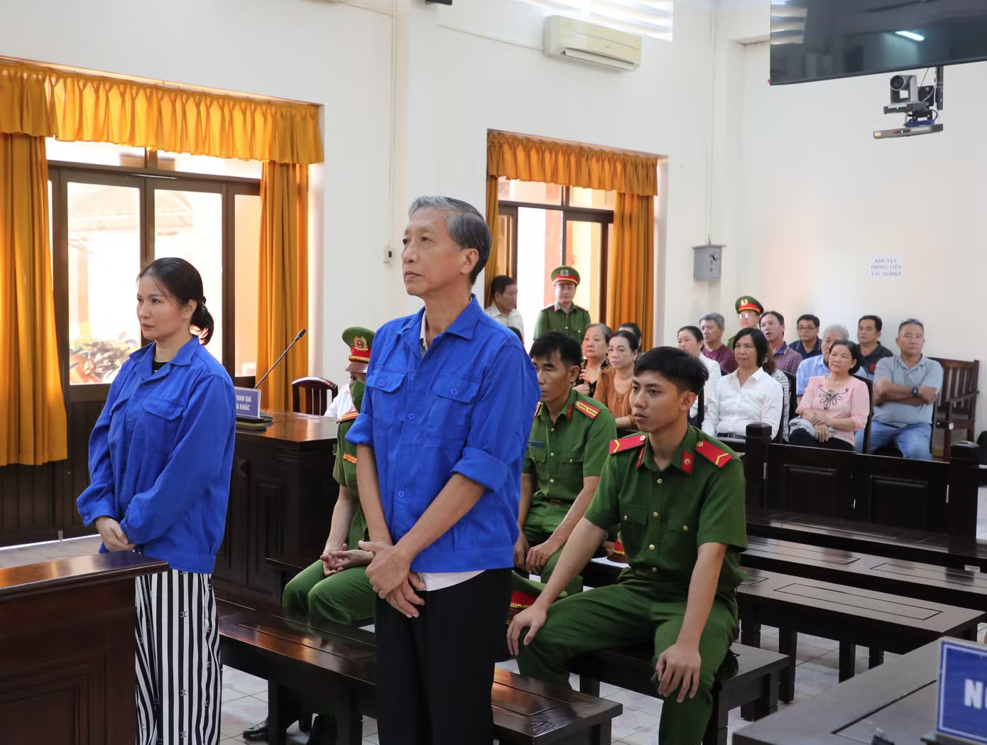 Cựu Trưởng Công an Phú Quốc lĩnh 18 năm tù vì lừa đảo hơn 67 tỷ đồng - Ảnh 1.