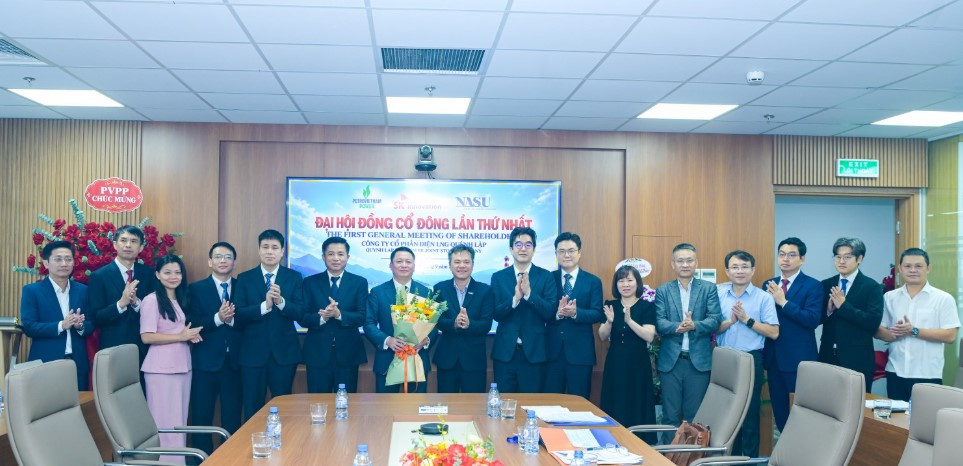 HĐQT Công ty Cổ phần Điện LNG Quỳnh Lập ra mắt Đại hội