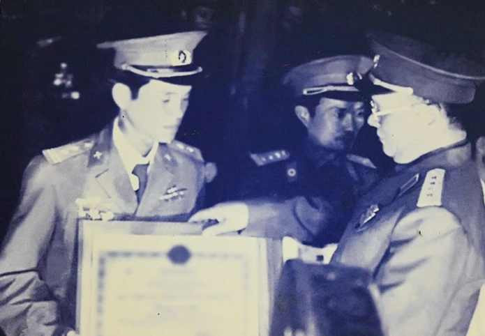 thieutuonghokhaihoang.jpg
