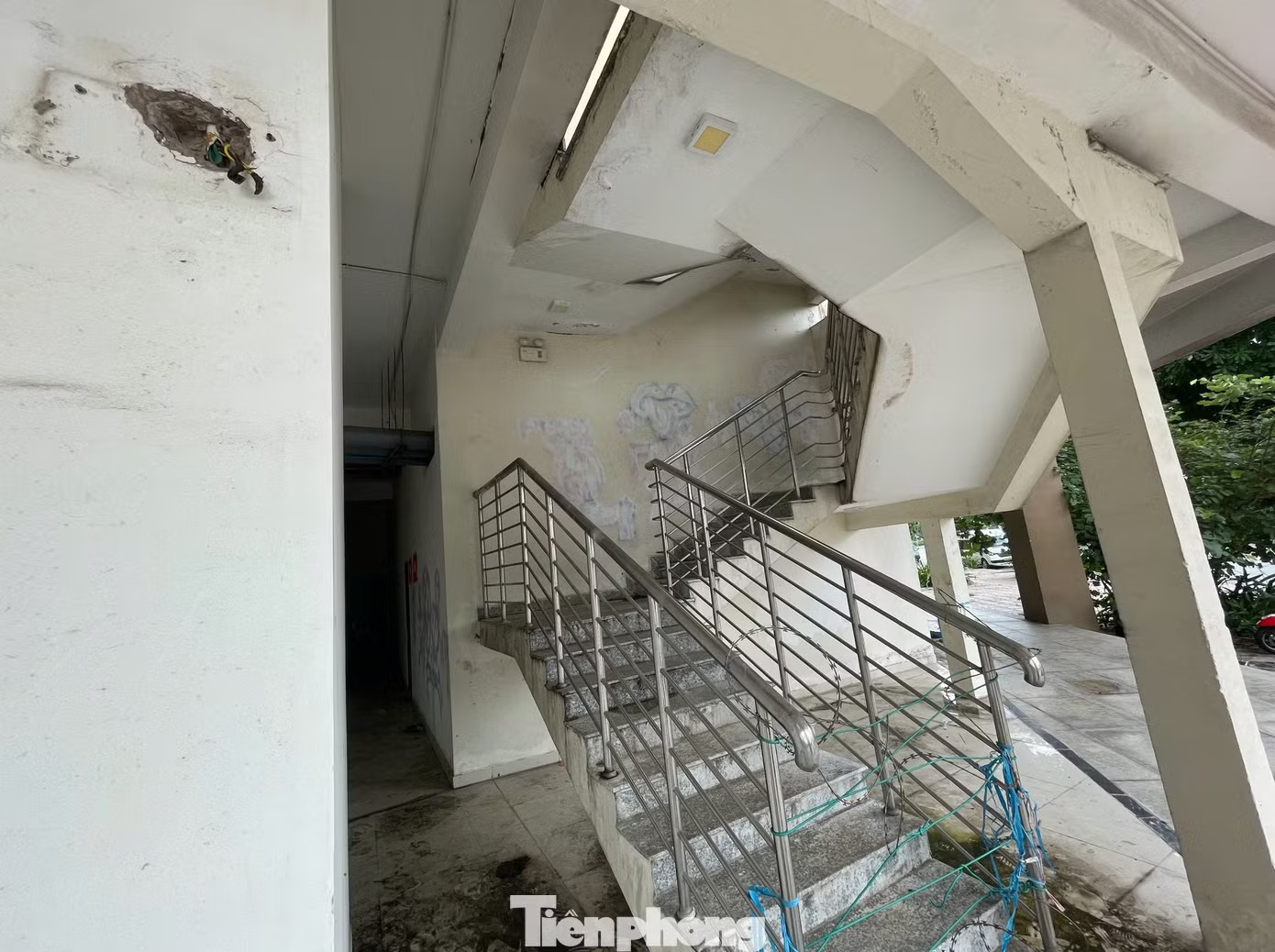 Tận thấy hàng ngàn căn hộ tái định cư hoang vắng ở TPHCM - Ảnh 16.