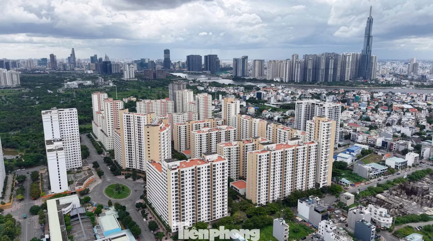 Tận thấy hàng ngàn căn hộ tái định cư hoang vắng ở TPHCM - Ảnh 12.