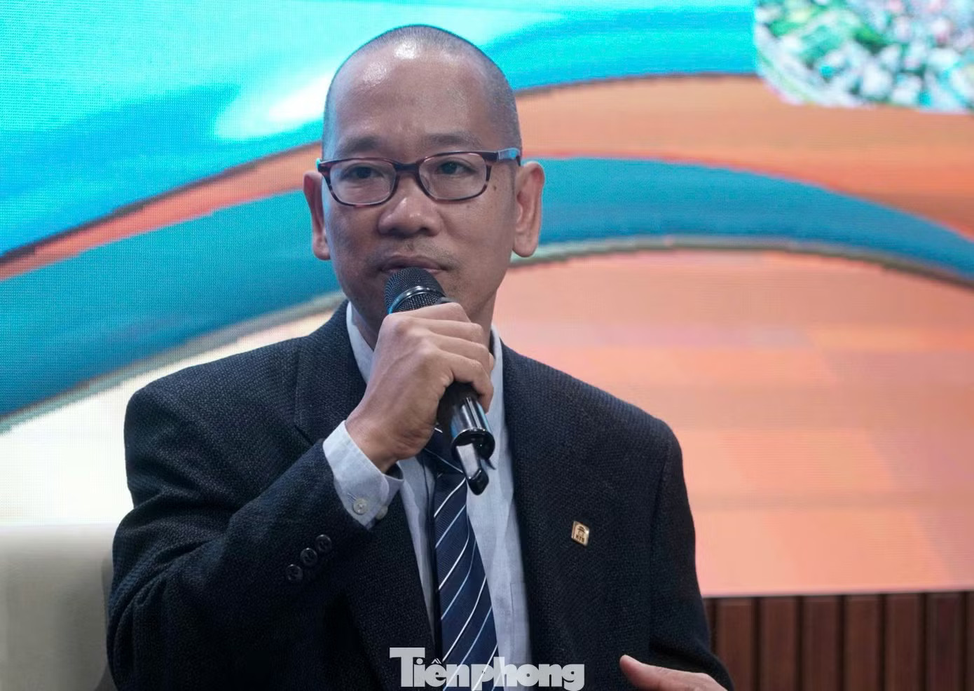 Quy hoạch sông Hồng: Chuyên gia đưa ra những lưu ý quan trọng trong xây dựng - Ảnh 2.