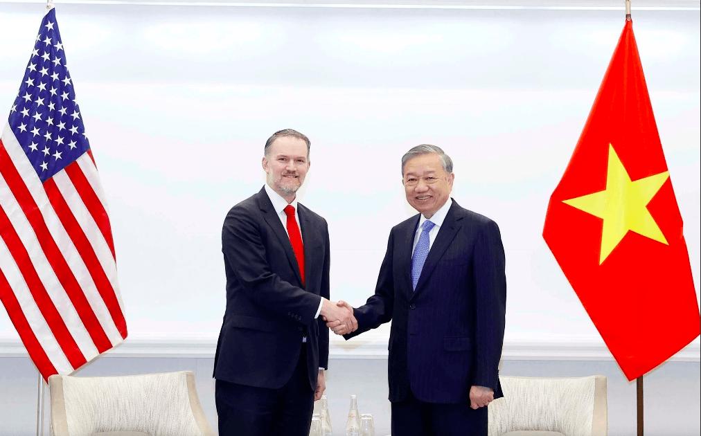 Sự chuyển hướng chiến lược trong quan hệ Việt - Mỹ