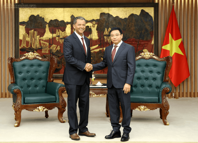 Gặp Phó Thủ tướng, doanh nghiệp Mỹ đề xuất tham gia 'mắt xích' trong chuỗi sản xuất xe điện Việt Nam